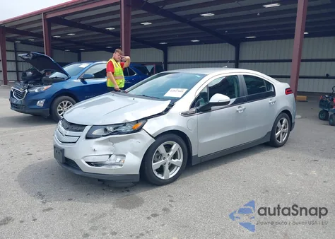 2013 Chevrolet Volt из США, поврежденный, VIN 1G1RA6E45DU143892